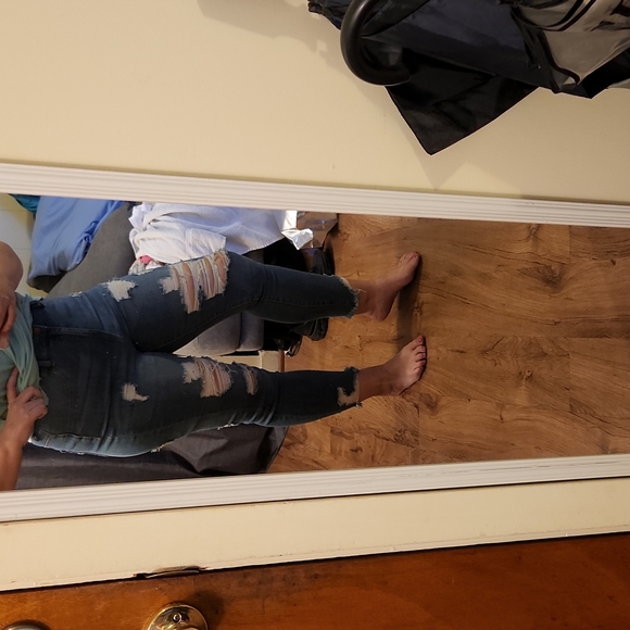 Distressed light denim skinny jeans - Picture 2 of 7